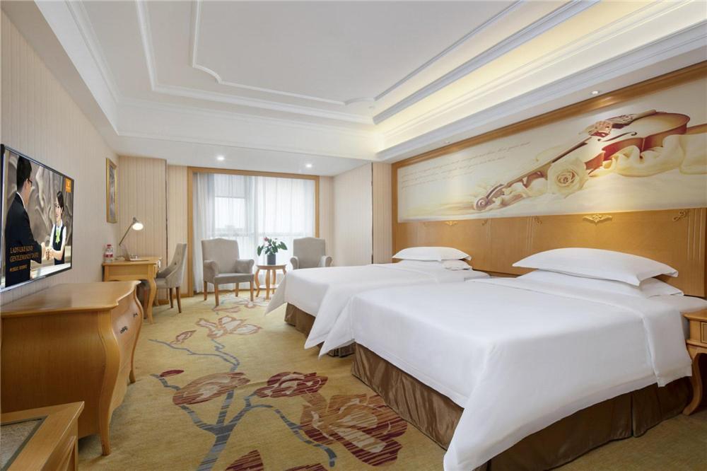 Vienna Hotel Zhengzhou Zhongyuan Futa ภายนอก รูปภาพ