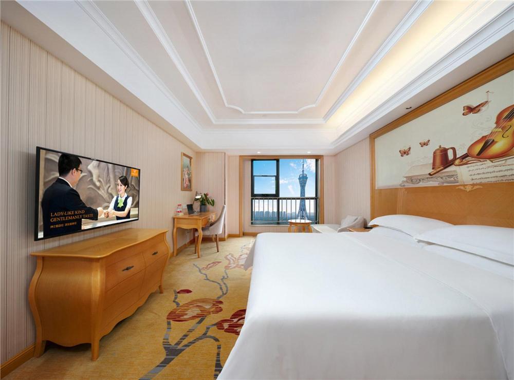 Vienna Hotel Zhengzhou Zhongyuan Futa ภายนอก รูปภาพ